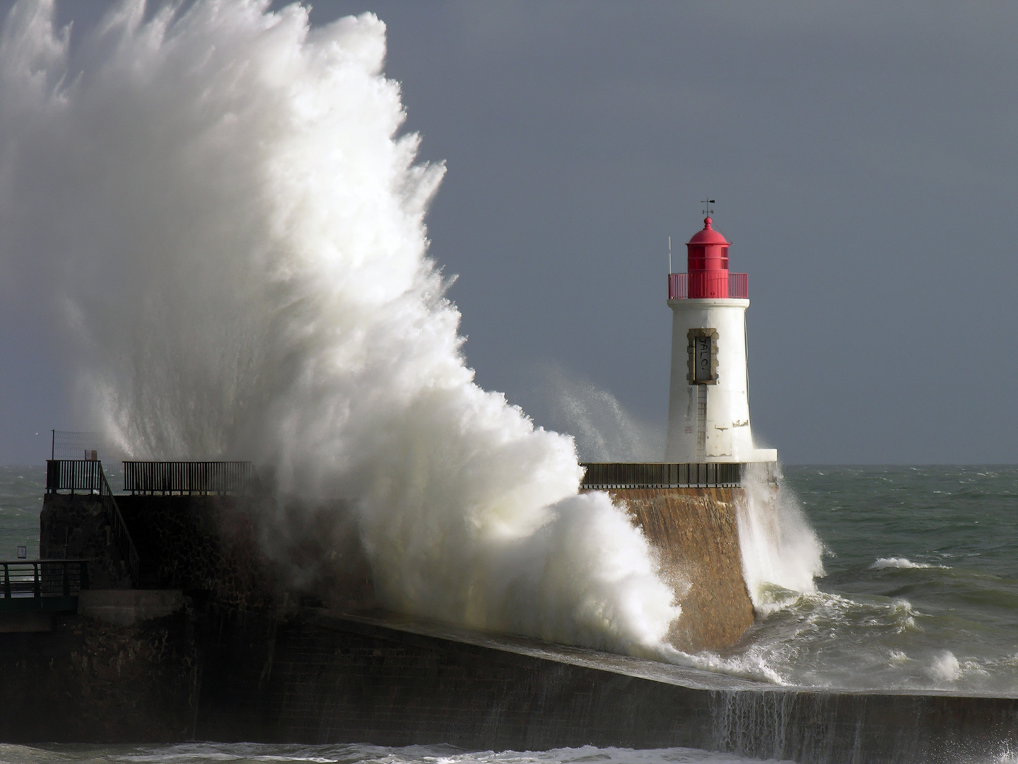 Le phare St Nicolas