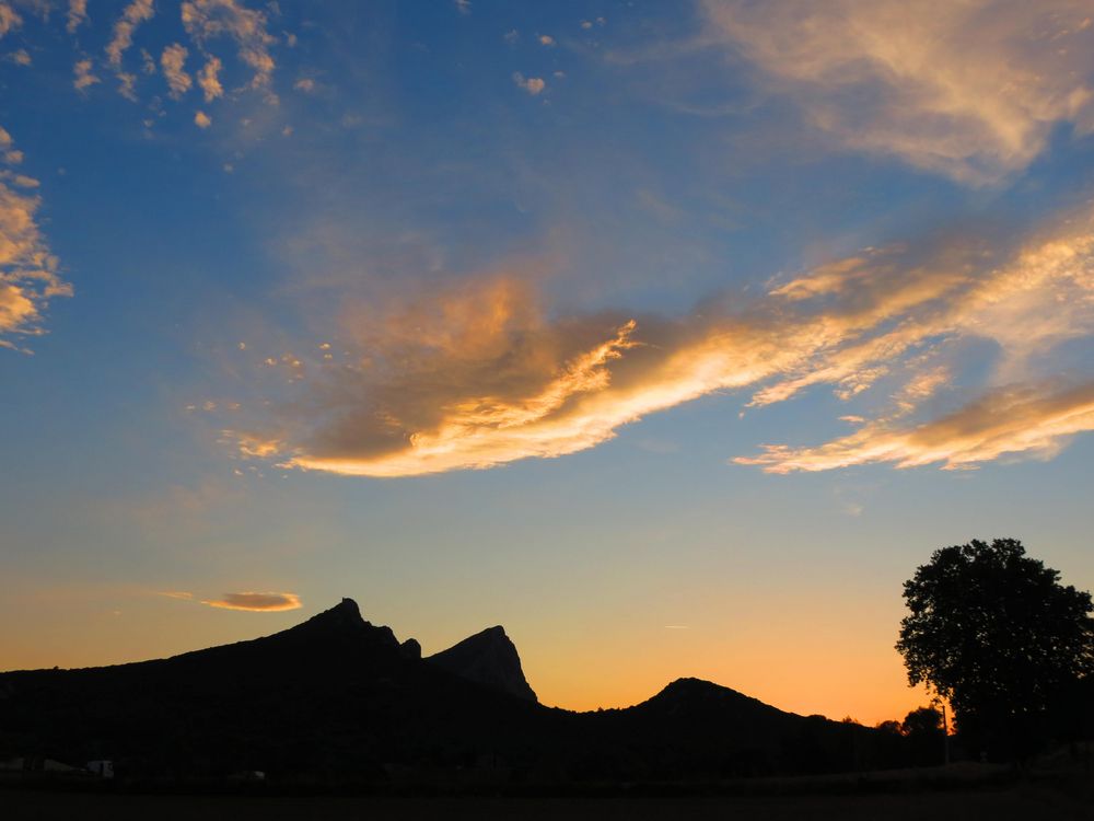 le pic st loup au couchant