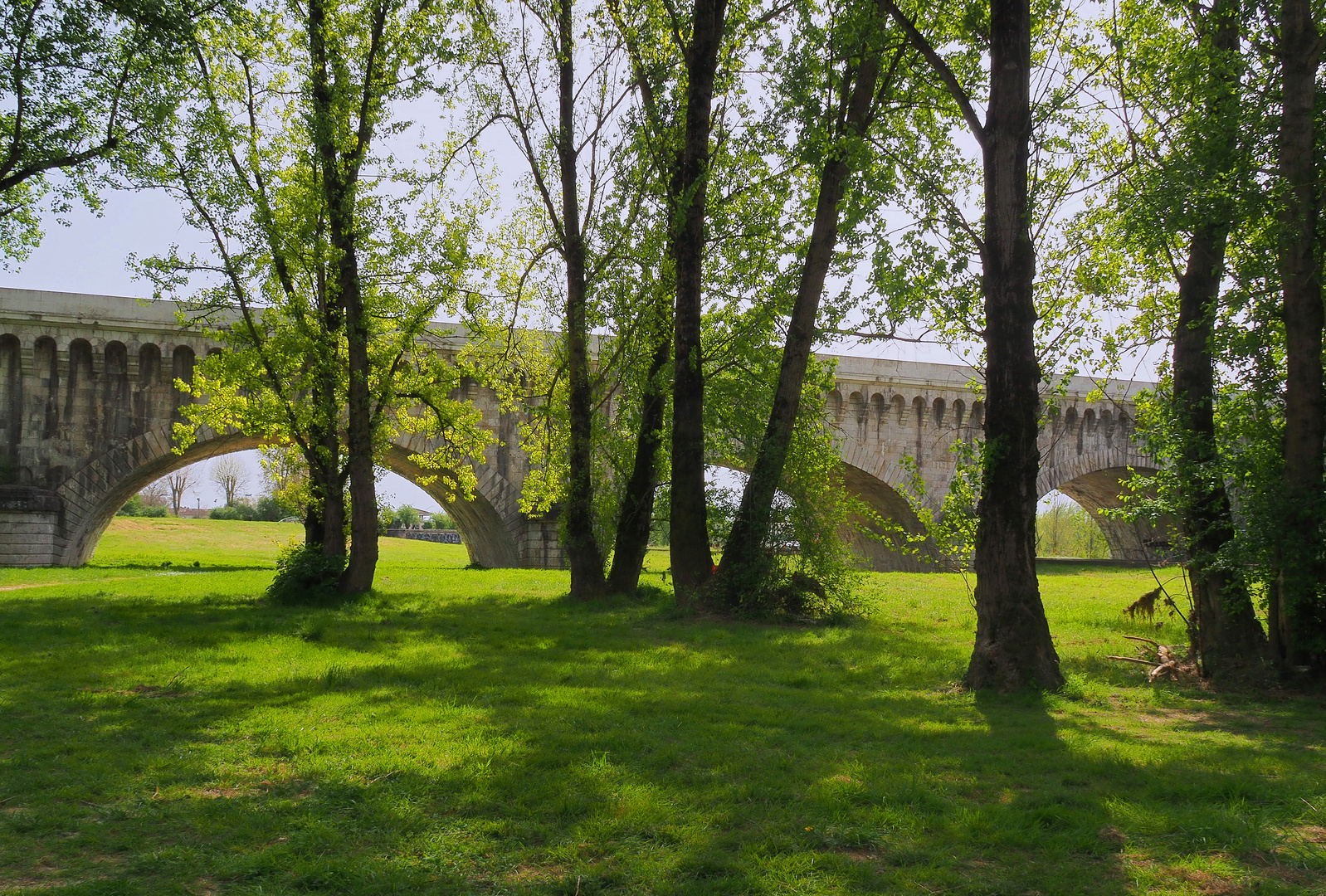 Le pont-canal à Agen