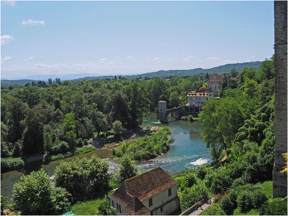 Le pont de la Légende et le Gave d’Oloron