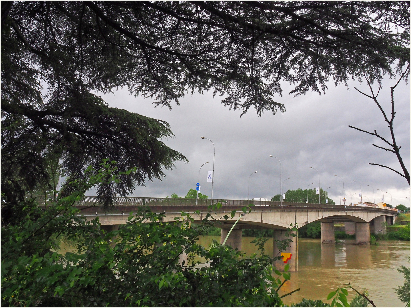 Le Pont de pierre,… qui n’est plus en pierre, à Agen