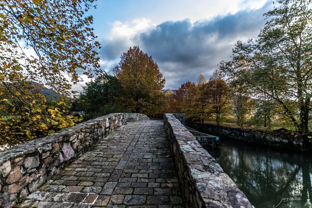 LE PONT DE PIERRES photo et image | nature, paysage, rivière Images