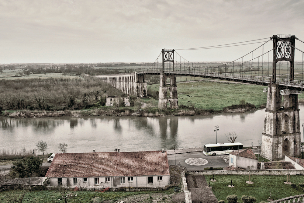 Le pont de tonnay-Charente