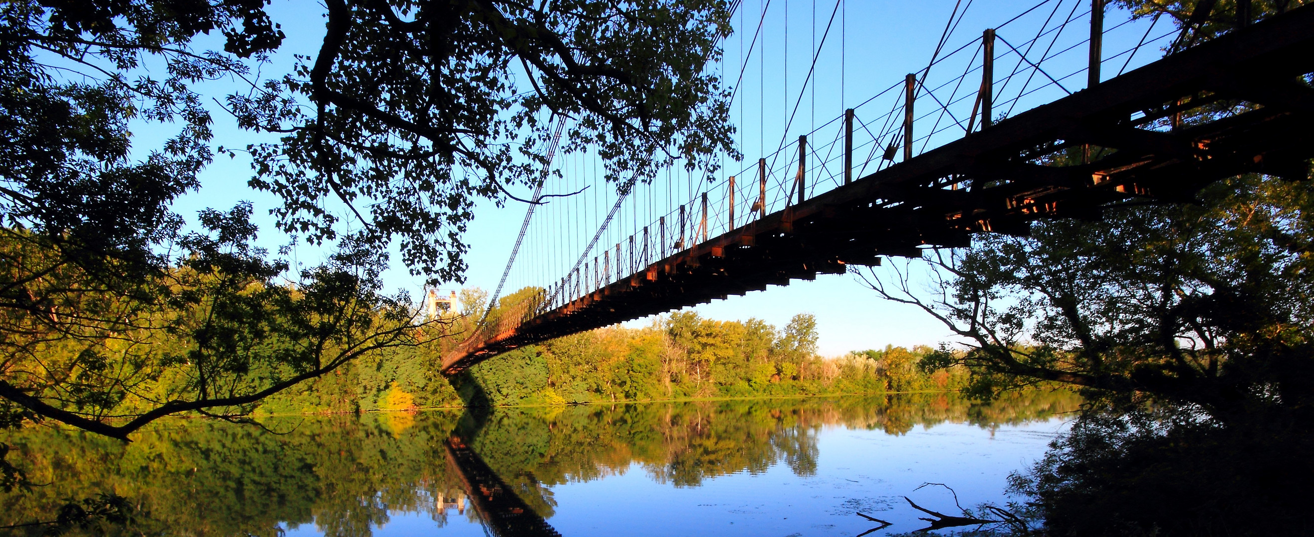 LE PONT DES ARMÉNIERS 