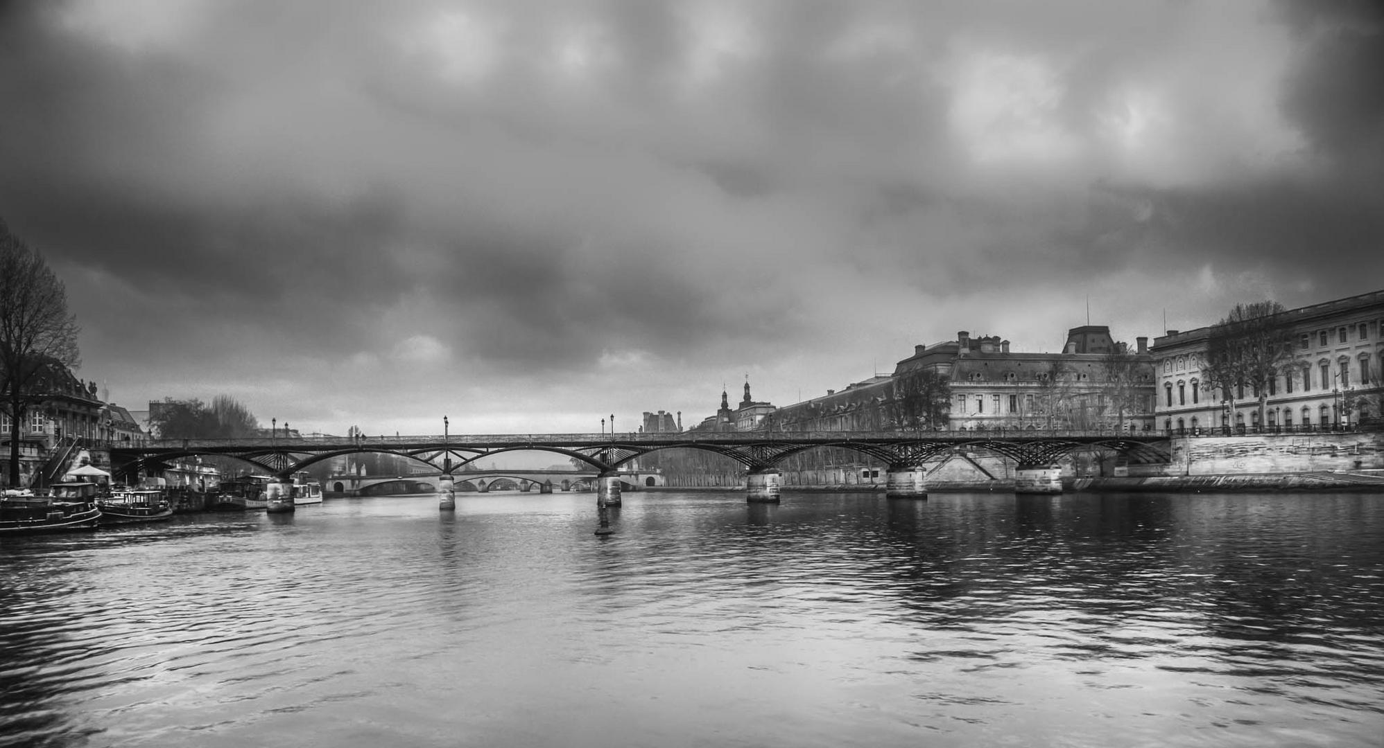 Le pont des Arts et la Seine