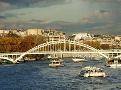 Le pont D'Iéna et ses bateaux mouches