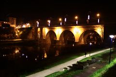 le pont neuf la nuit