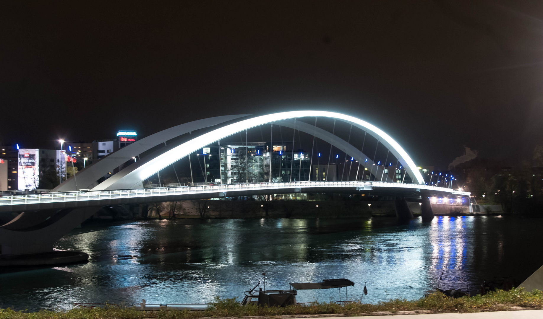 le pont Raymond Barre - la confluence - Lyon