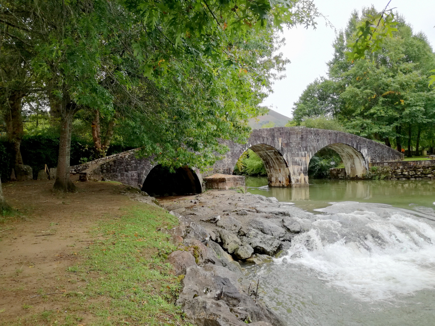 Le pont romain d'Ascain