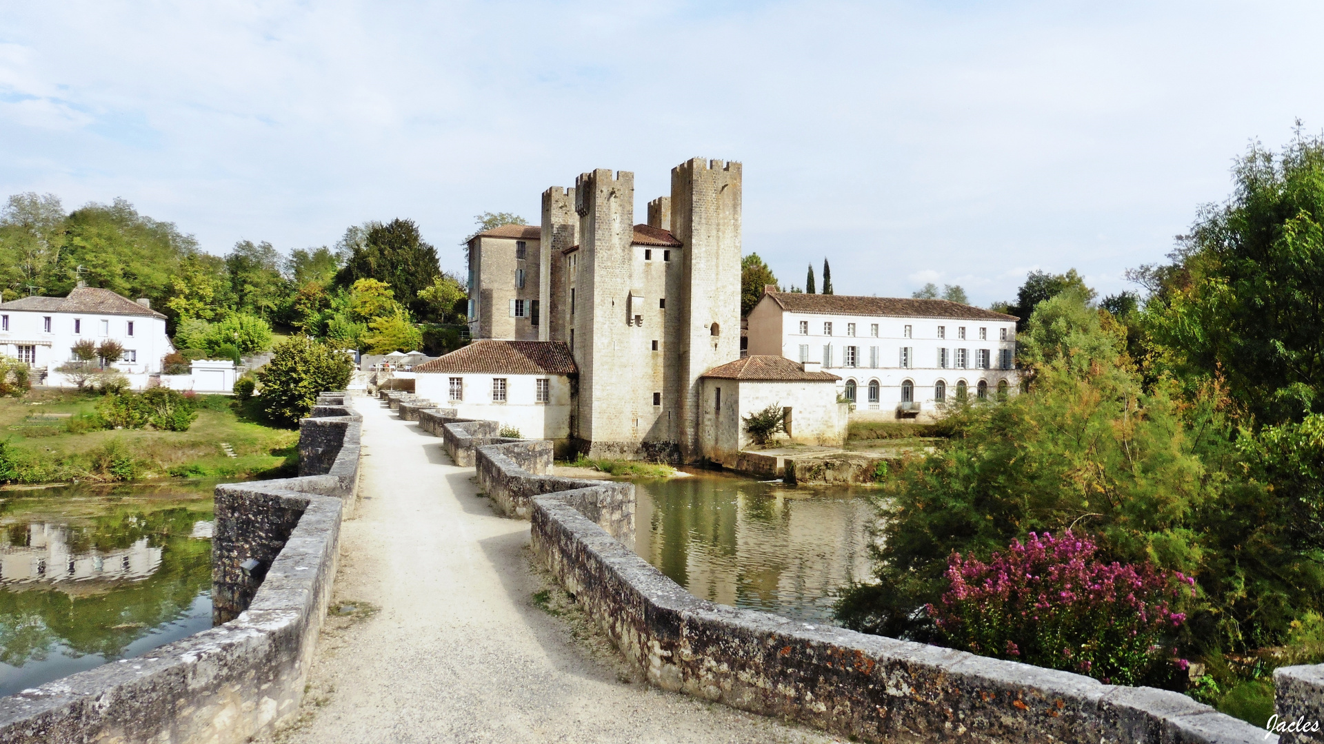 Le pont roman et le moulin des tours à Nérac