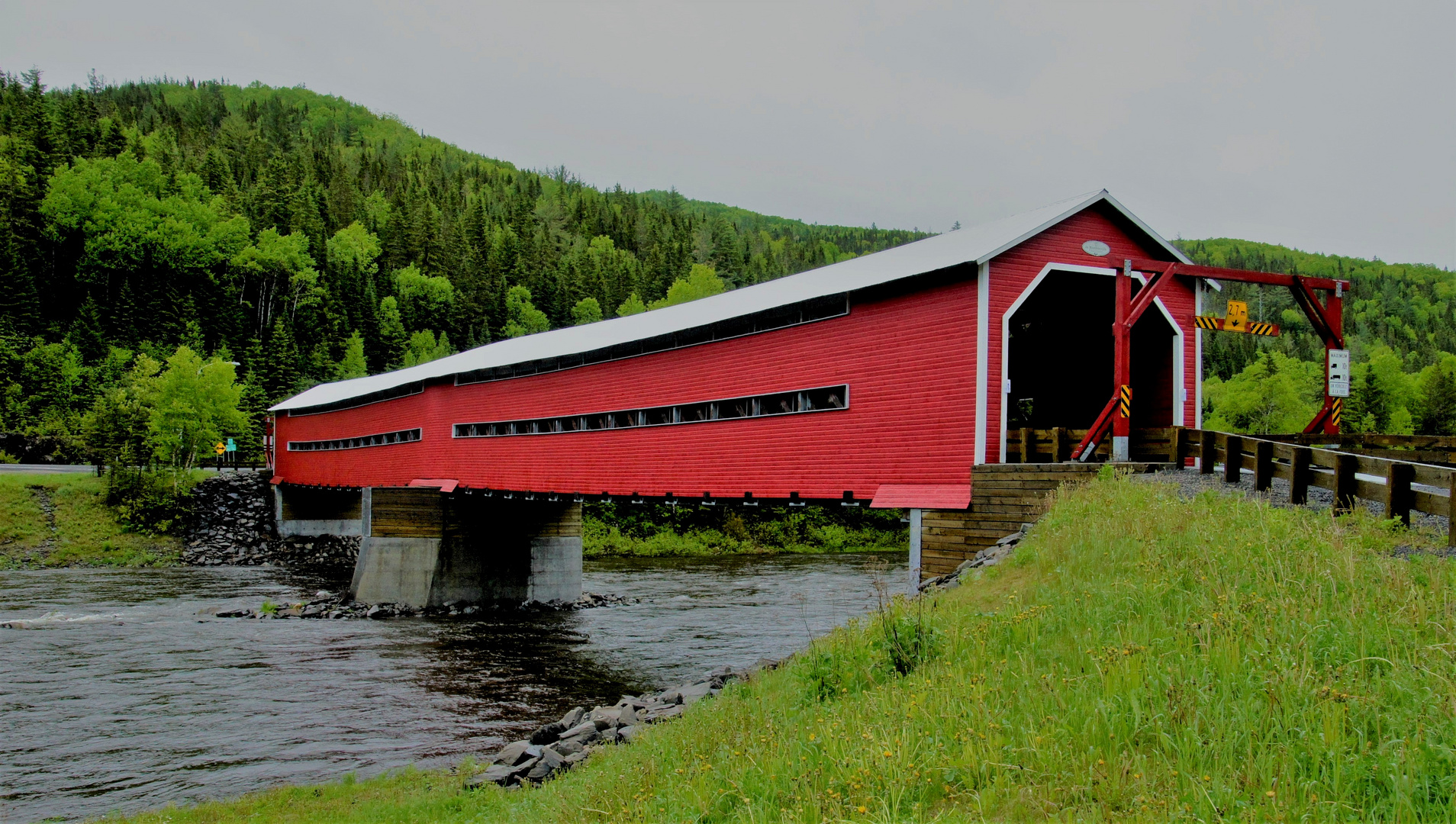 le pont rouge