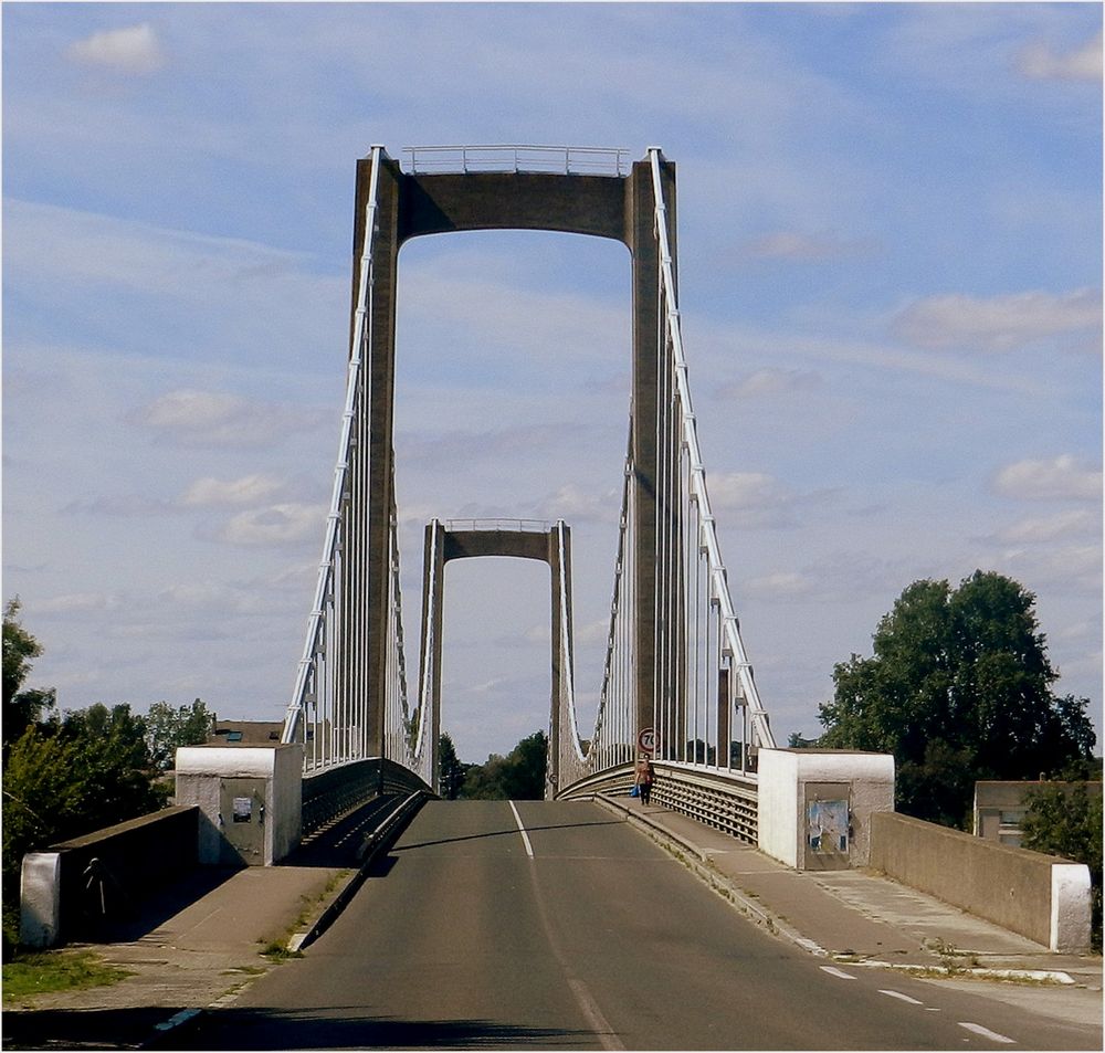 le pont sur la loire