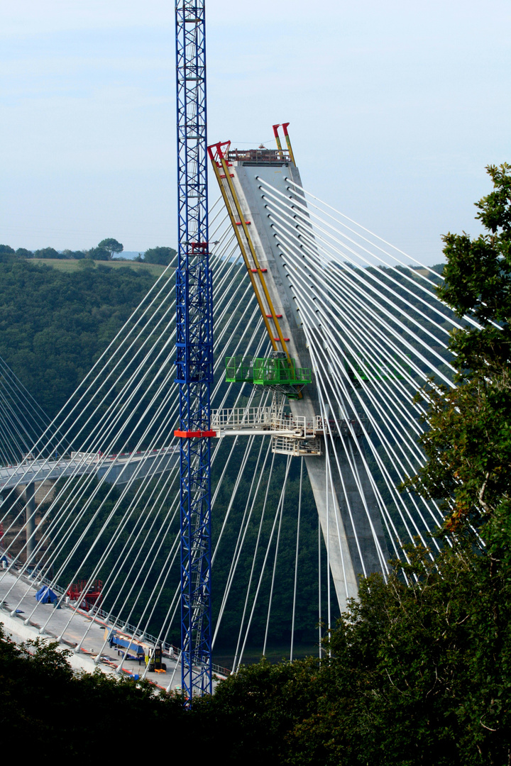 le pont suspendu