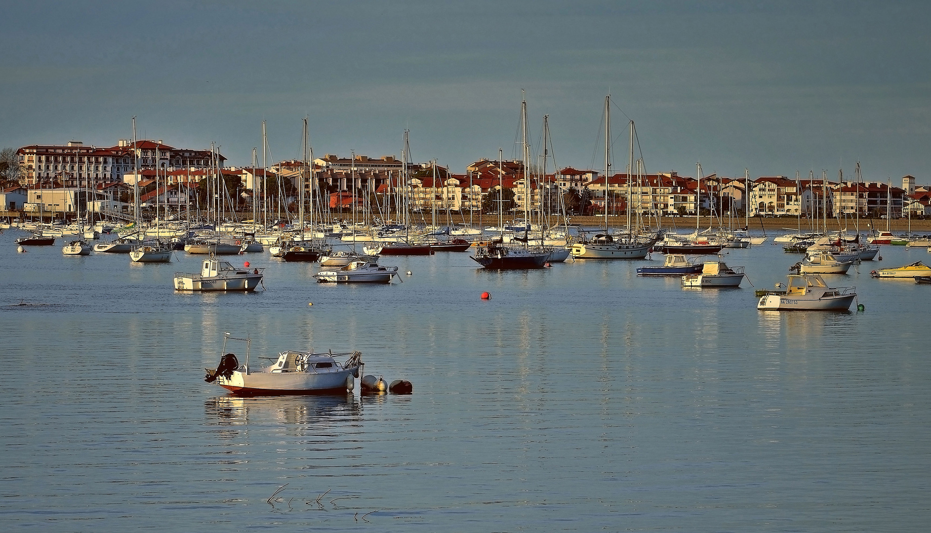 le, port de caneta