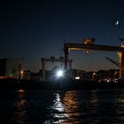 Le port de la ciotat , la nuit.