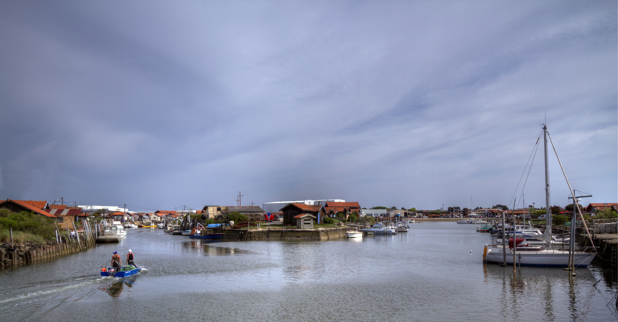 Le port de Larros .