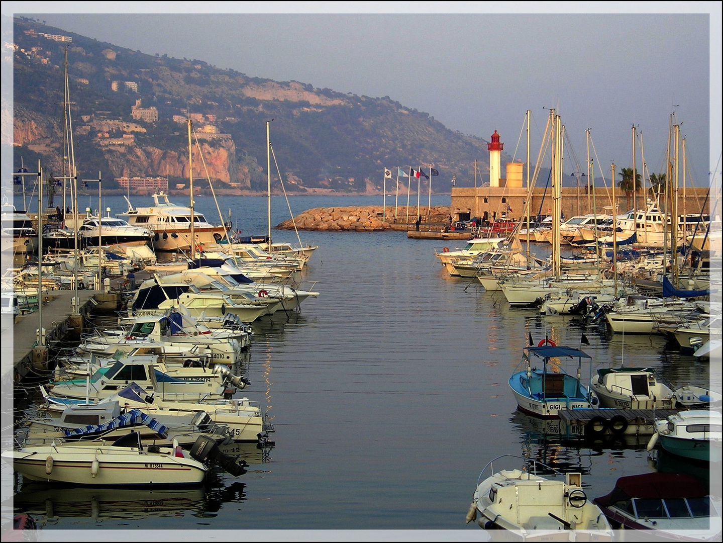 LE PORT DE MENTON