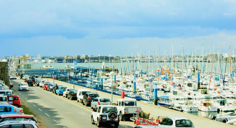 Le port de plaisance de Port-Louis (Morbihan)