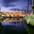 Le port de plaisance en nocturne