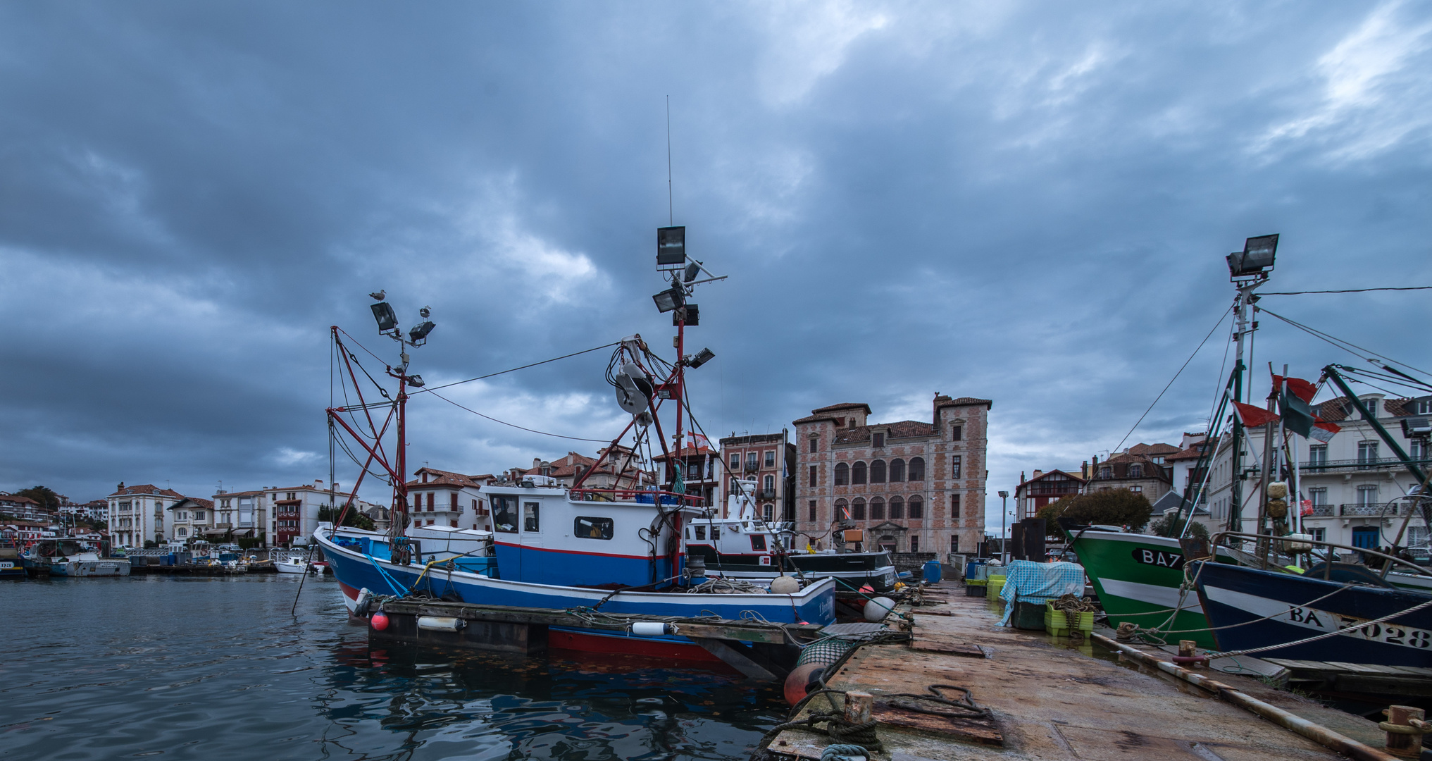 LE PORT DE SAINT JEAN DE LUZ photo et image nature, port, bateau Images LE PORT DE SAINT JEAN DE LUZ photo et image nature, port, bateau Images