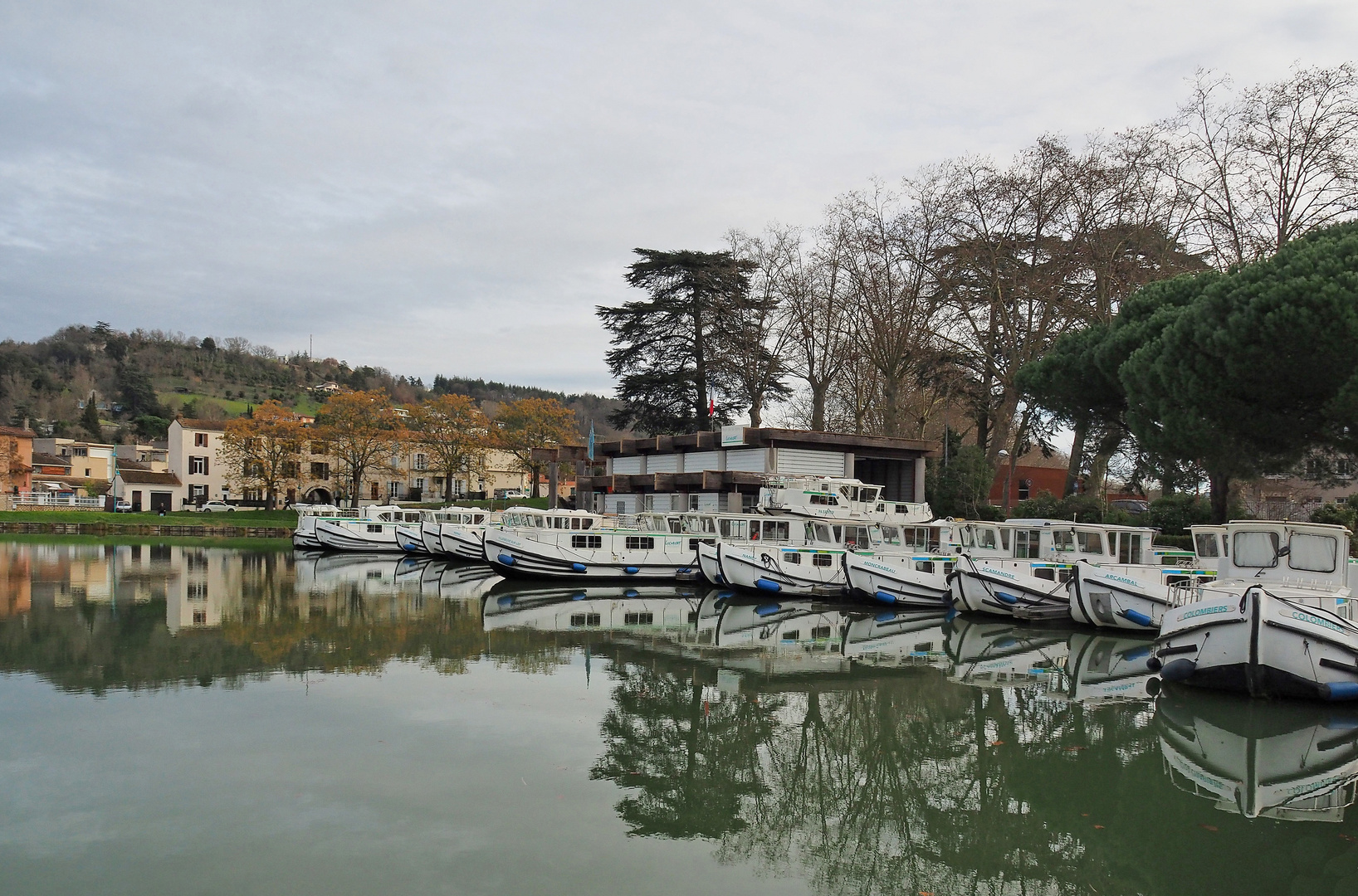 Le port fluvial d’Agen