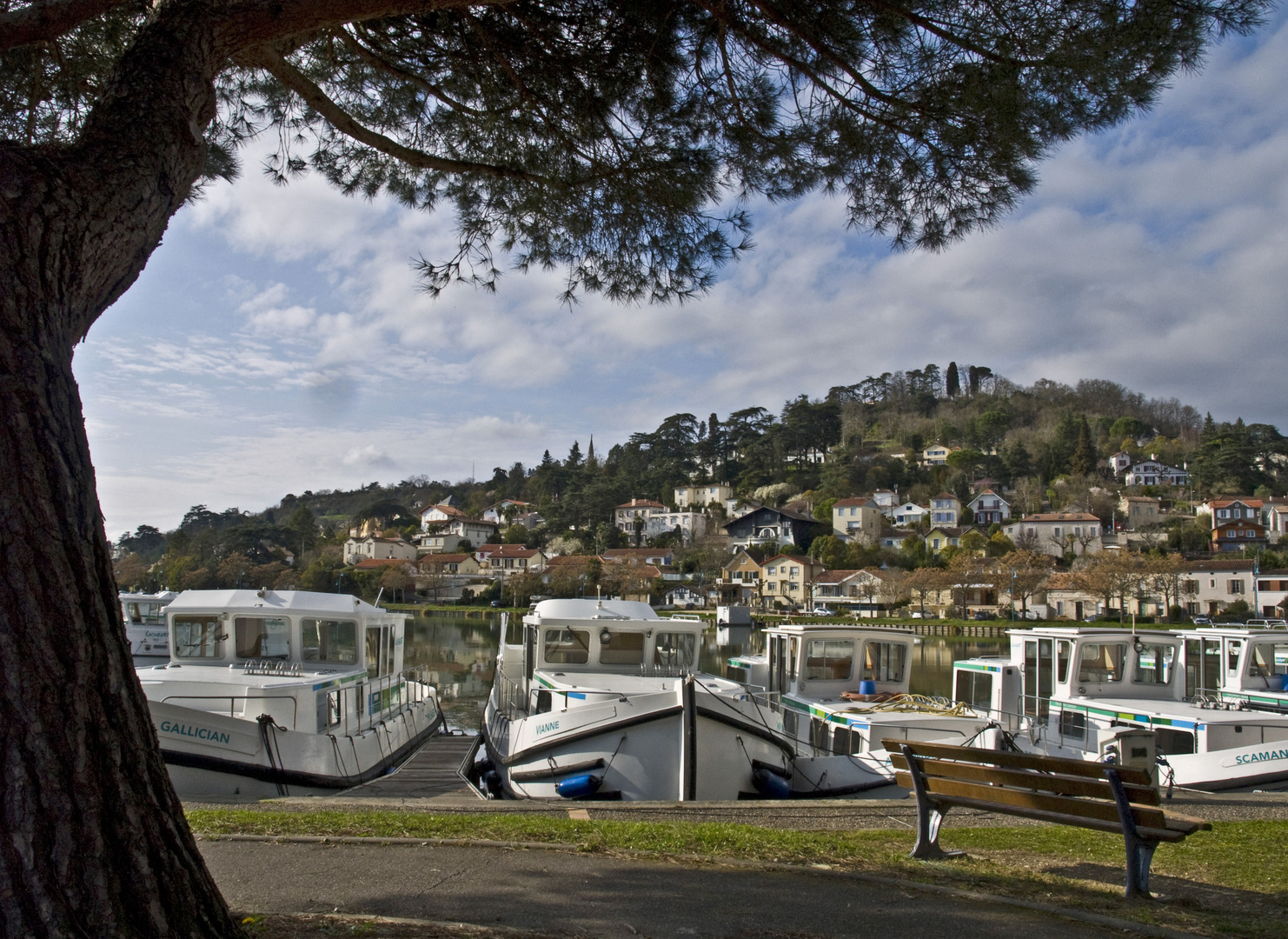 Le port fluvial d’Agen