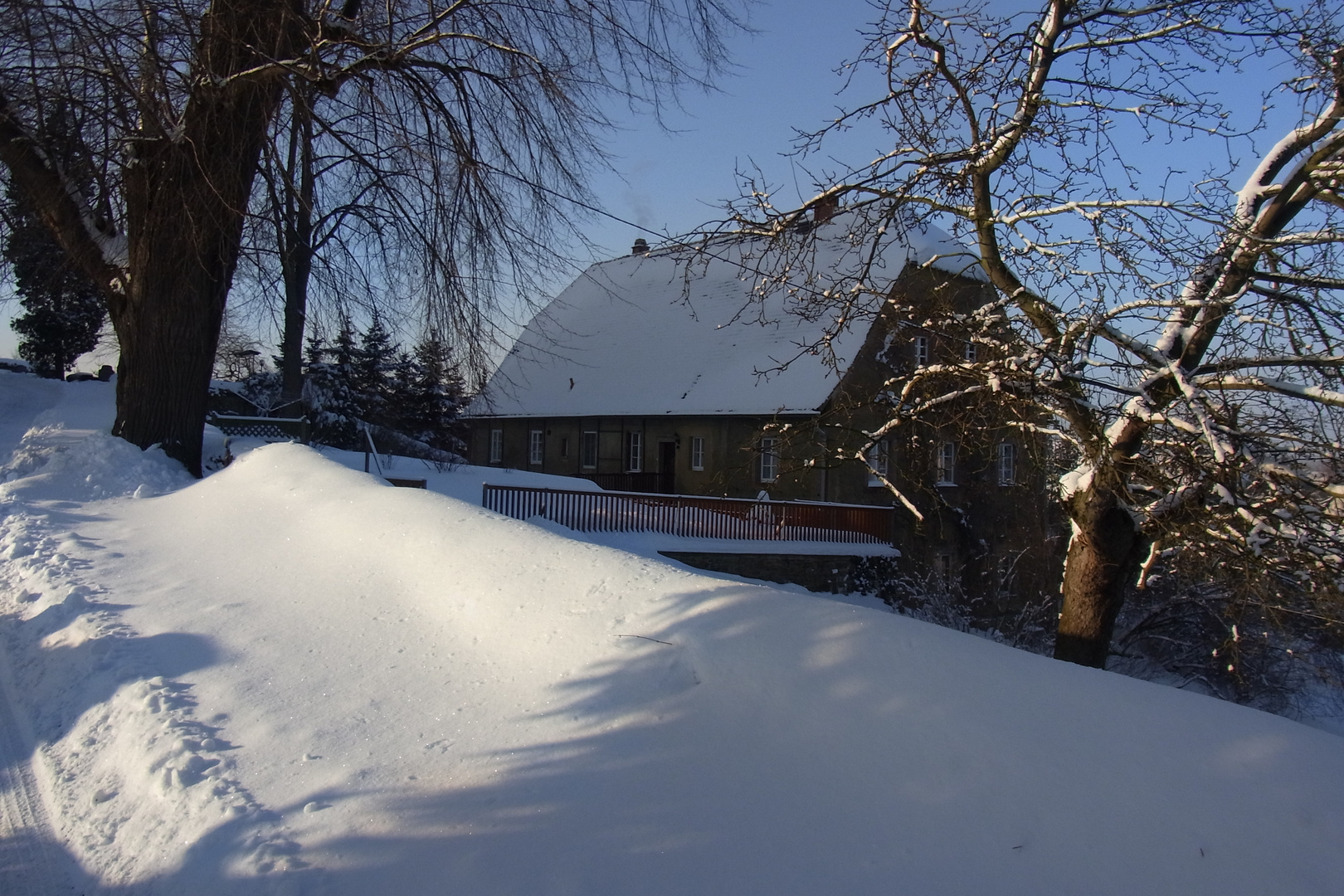 Le presbytère en hiver