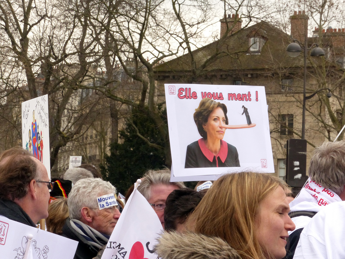 le projet de loi de santé met les blouses blanches dans la rue 3 © Paris France