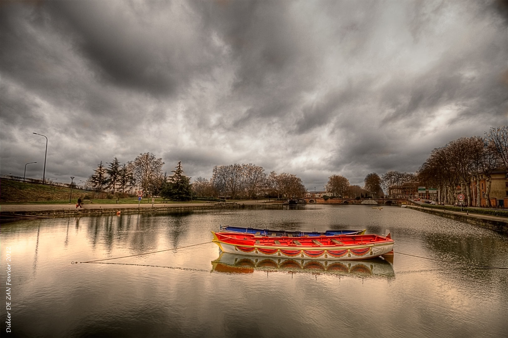 Le promeneur des ponts jumeaux .....