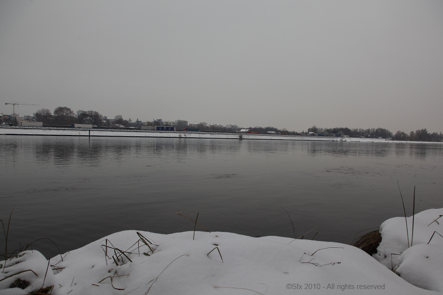 ...Le Rhône sous la neige...