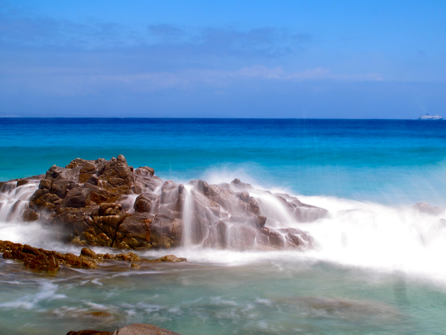 Le rocce e il mare