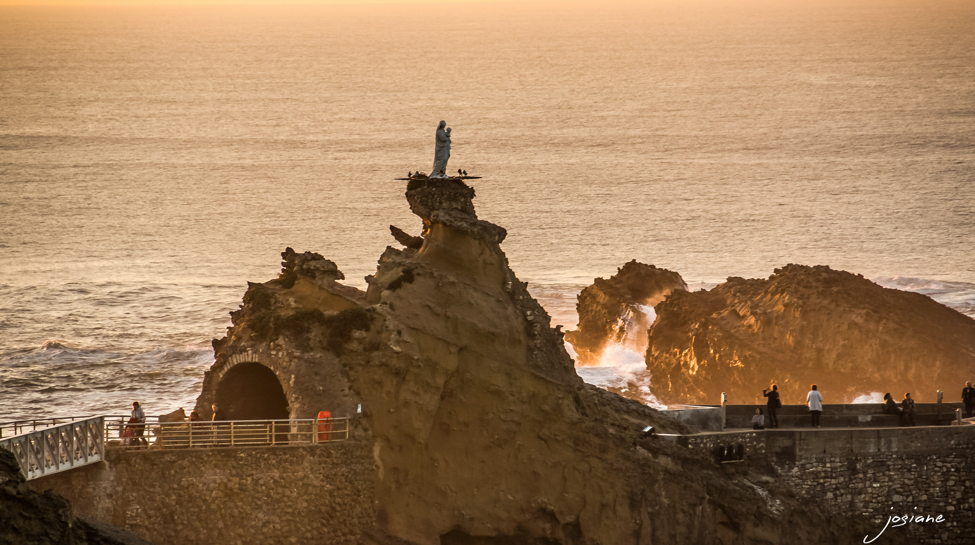 LE ROCHER DE LA VIERGE A BIARRITZ photo et image nature, mer Images LE ROCHER DE LA VIERGE A BIARRITZ photo et image nature, mer Images