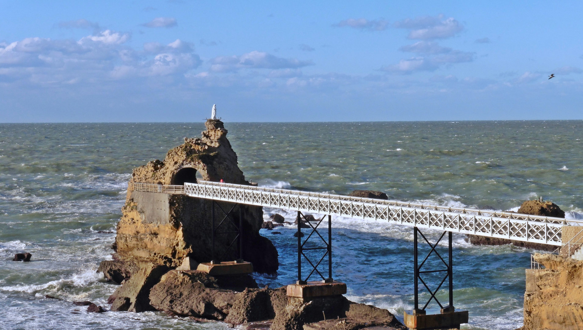 Le rocher de la vierge à Biarritz