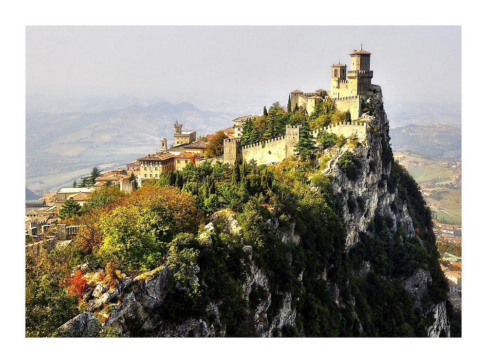 le rocher de San Marino