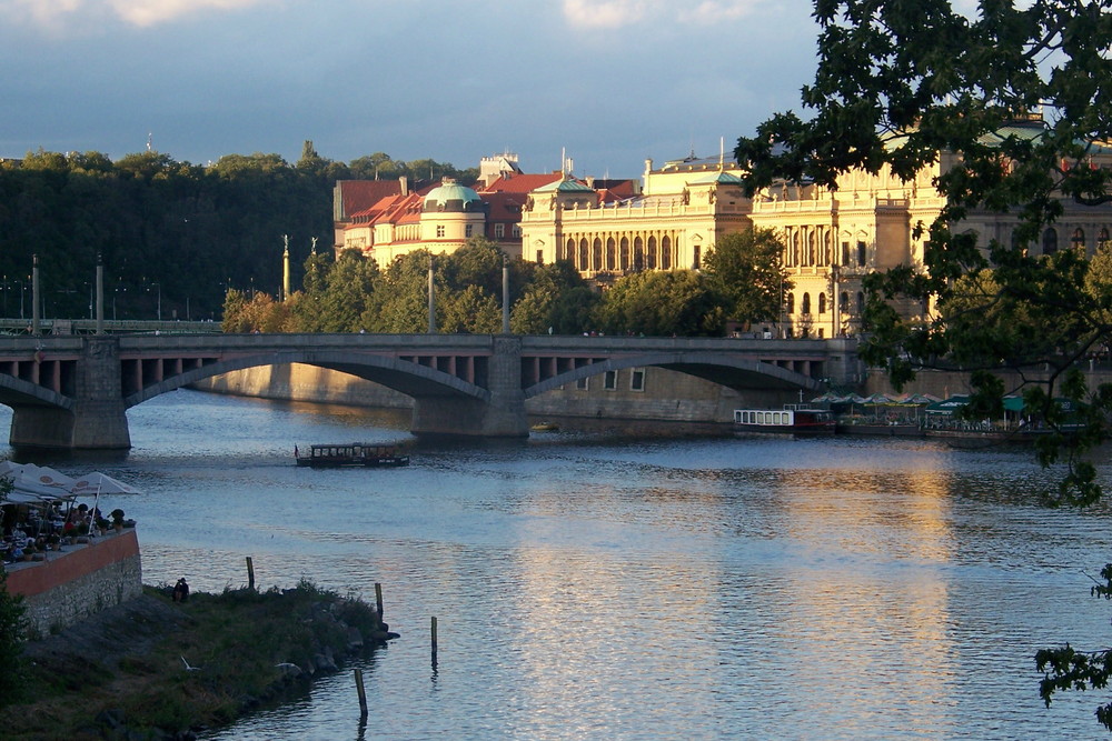 Le Rudolfinum