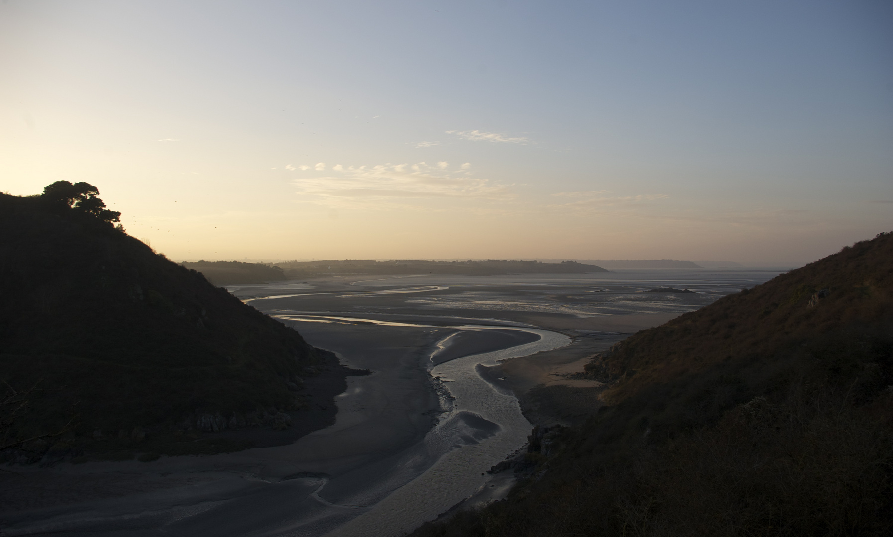 Le site de la chapelle St Maurice dans la Baie de St Brieuc au soleil couchant ! Novembre 2012