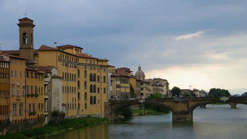 Le soir tombe sur Florence