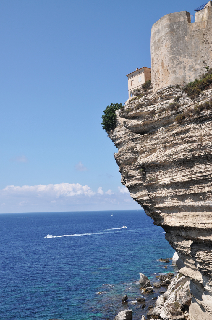 Le Soleil brille en Corse