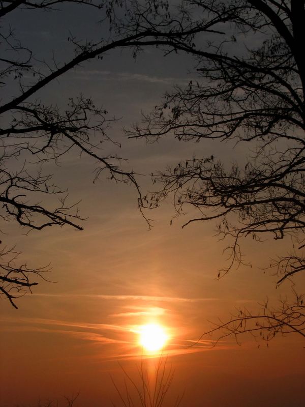 Le soleil entourné