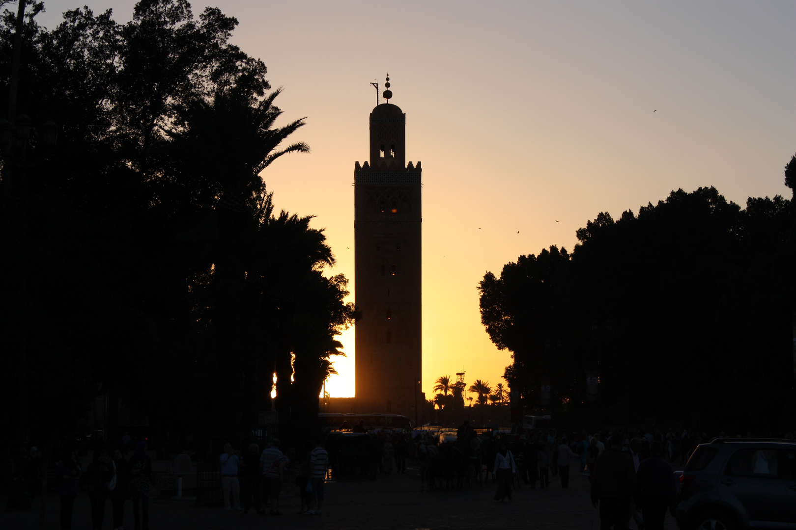 le soleil se cache derriere la koutoubia