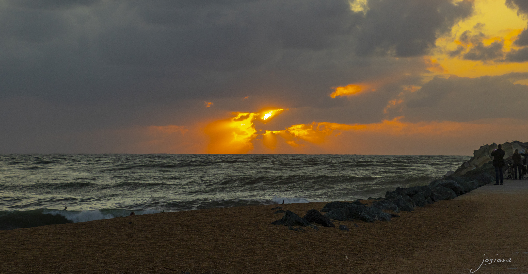 LE SOLEIL SE COUCHE photo et image nature, nuages, mer Images