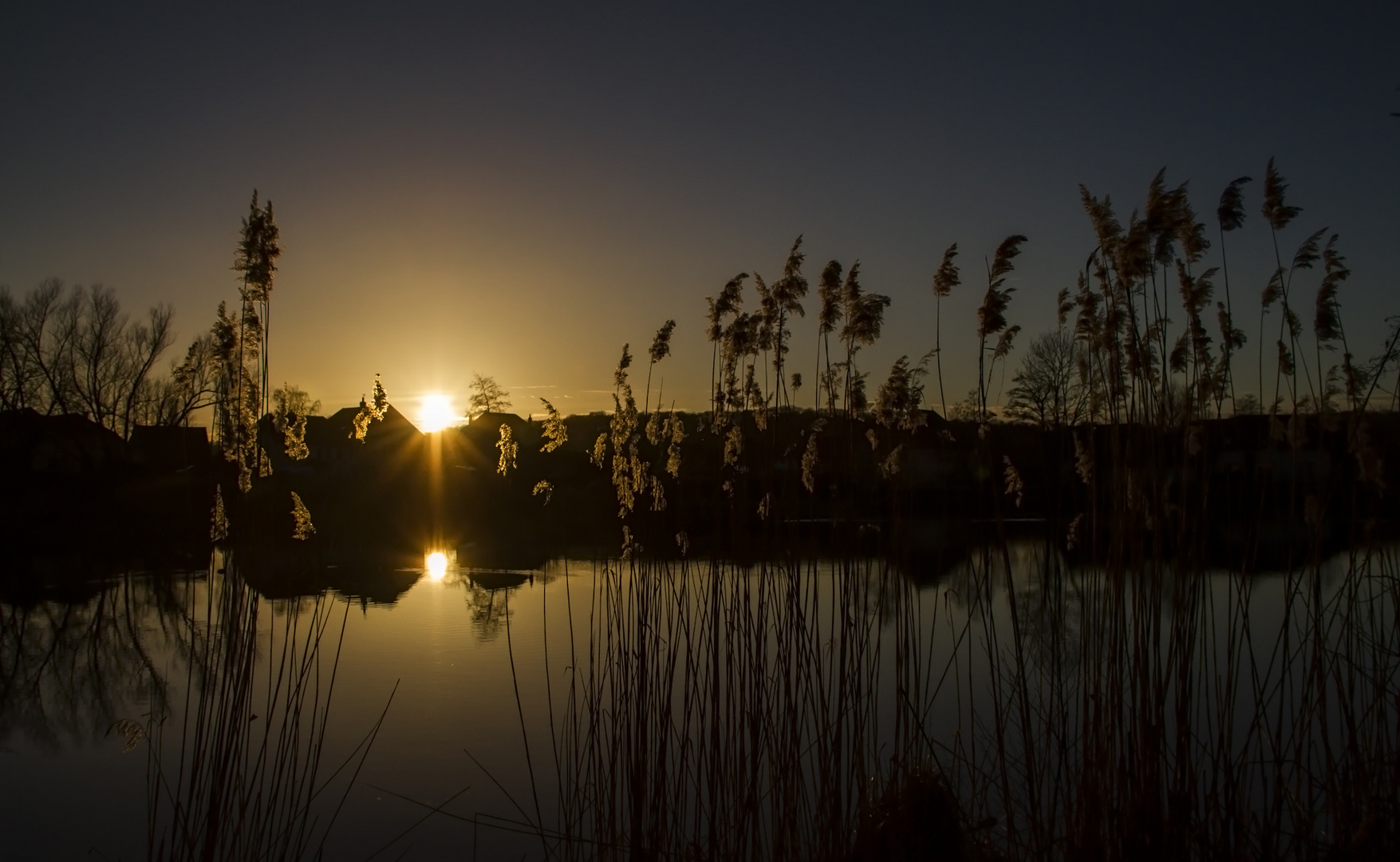 Le soleil s'est couché sur notre campagne....Bonne nuit!