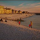 le spiagge di vero  marmo di carrara ......