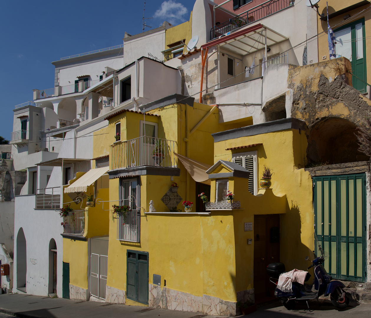 Le store jaune