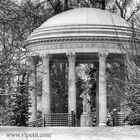 Le temple de l'Amour sous la neige