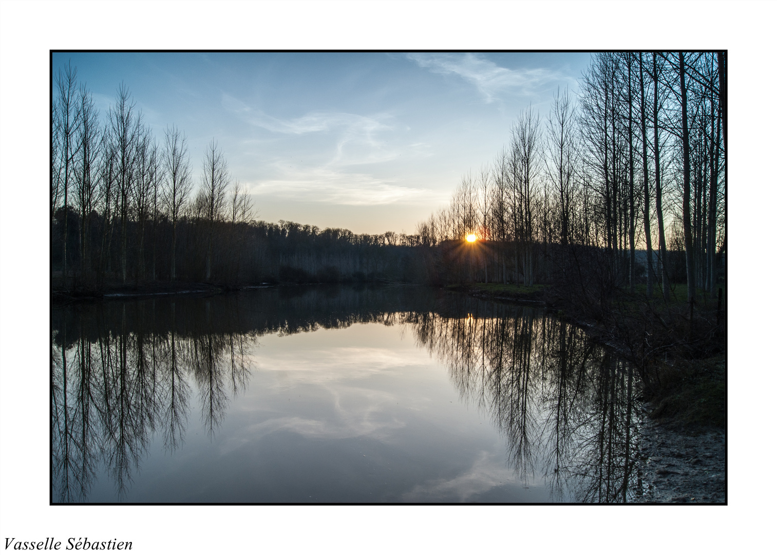 Le Thouet au coucher du soleil