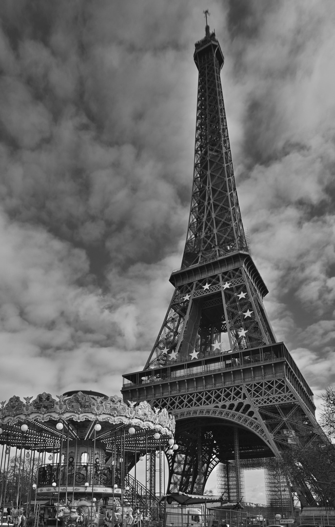 Le Tour Eiffel