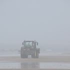 le tracteur dans la brume !