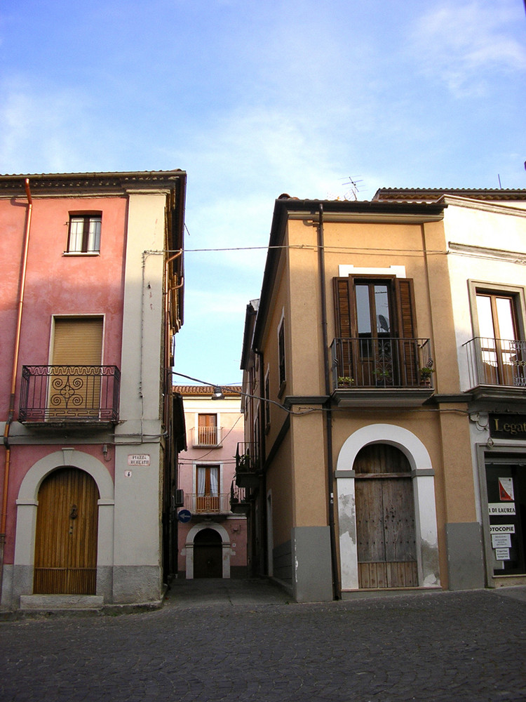 LE TRE SORELLE