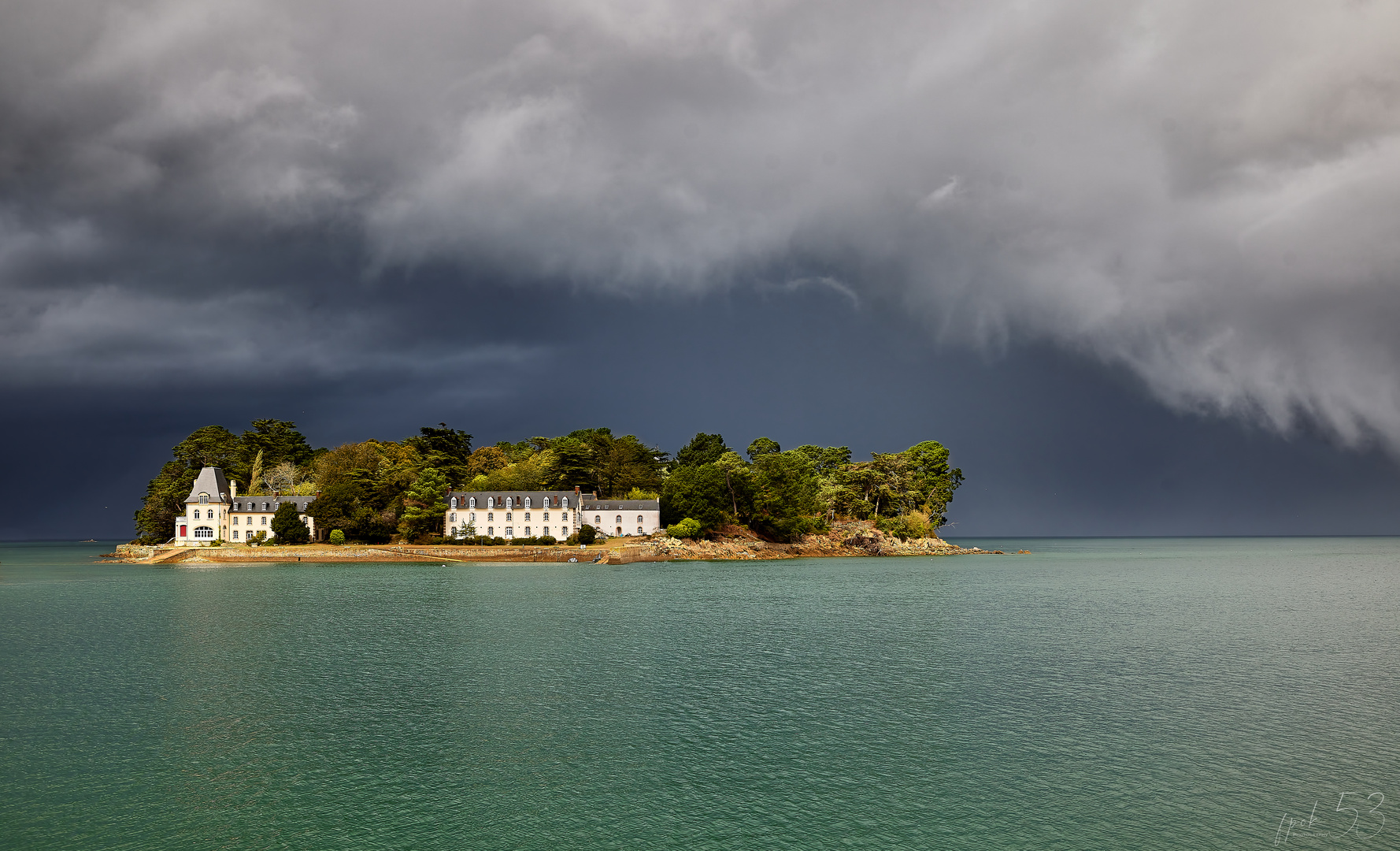 Île Tristan kurz vor nass